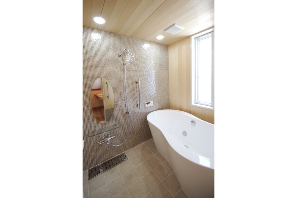 豊かな自然と快適な空間を融合させる一畑山コテージの浴室＆洗面所リノベーション